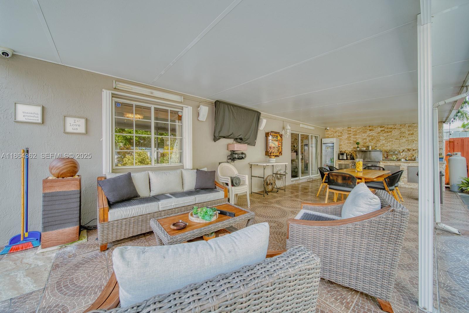 MARALEX HOMES - Residential