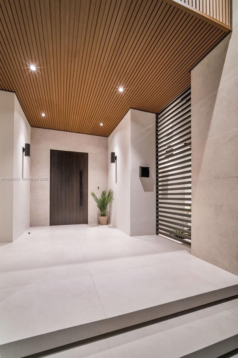 DUNNINGS MIAMI SHORES EXT - Residential