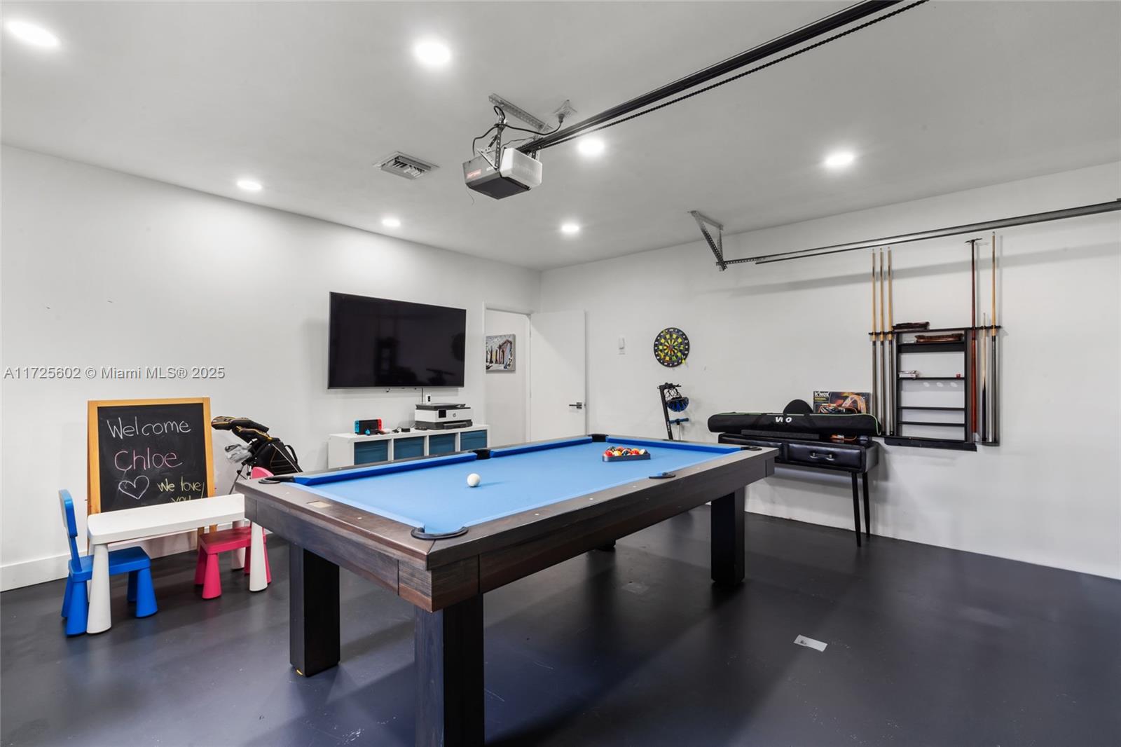 LAKE FLORESTA PARK - Residential