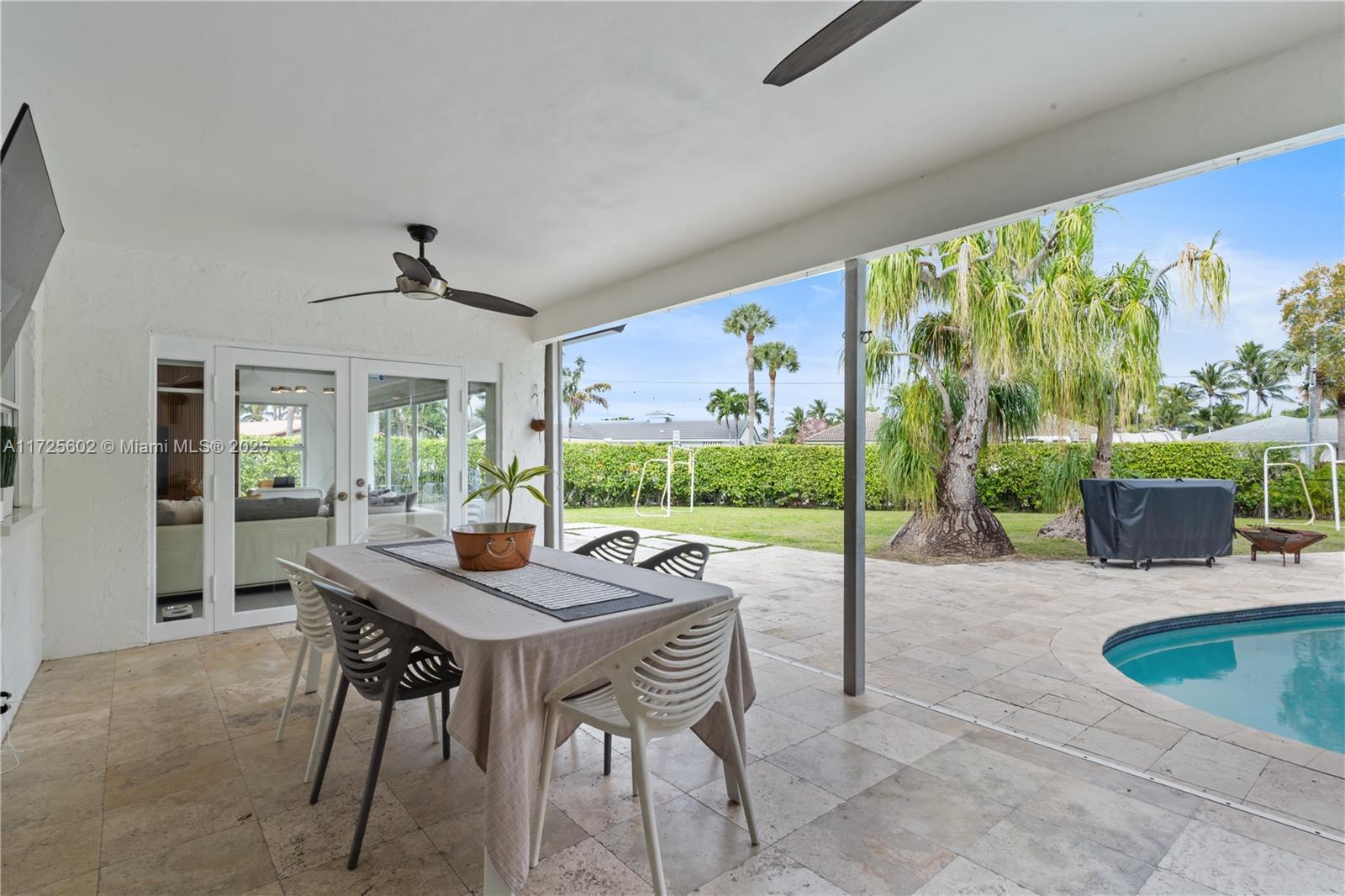LAKE FLORESTA PARK - Residential