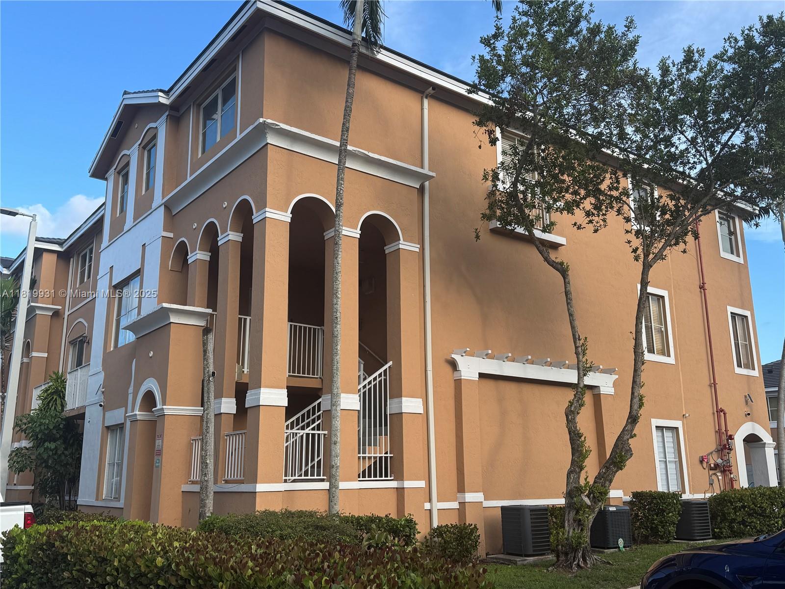 Rental Property at 7150 Nw 177th St 209-15, Hialeah, Miami-Dade County, Florida - Bedrooms: 2 
Bathrooms: 3  - $2,350 MO.