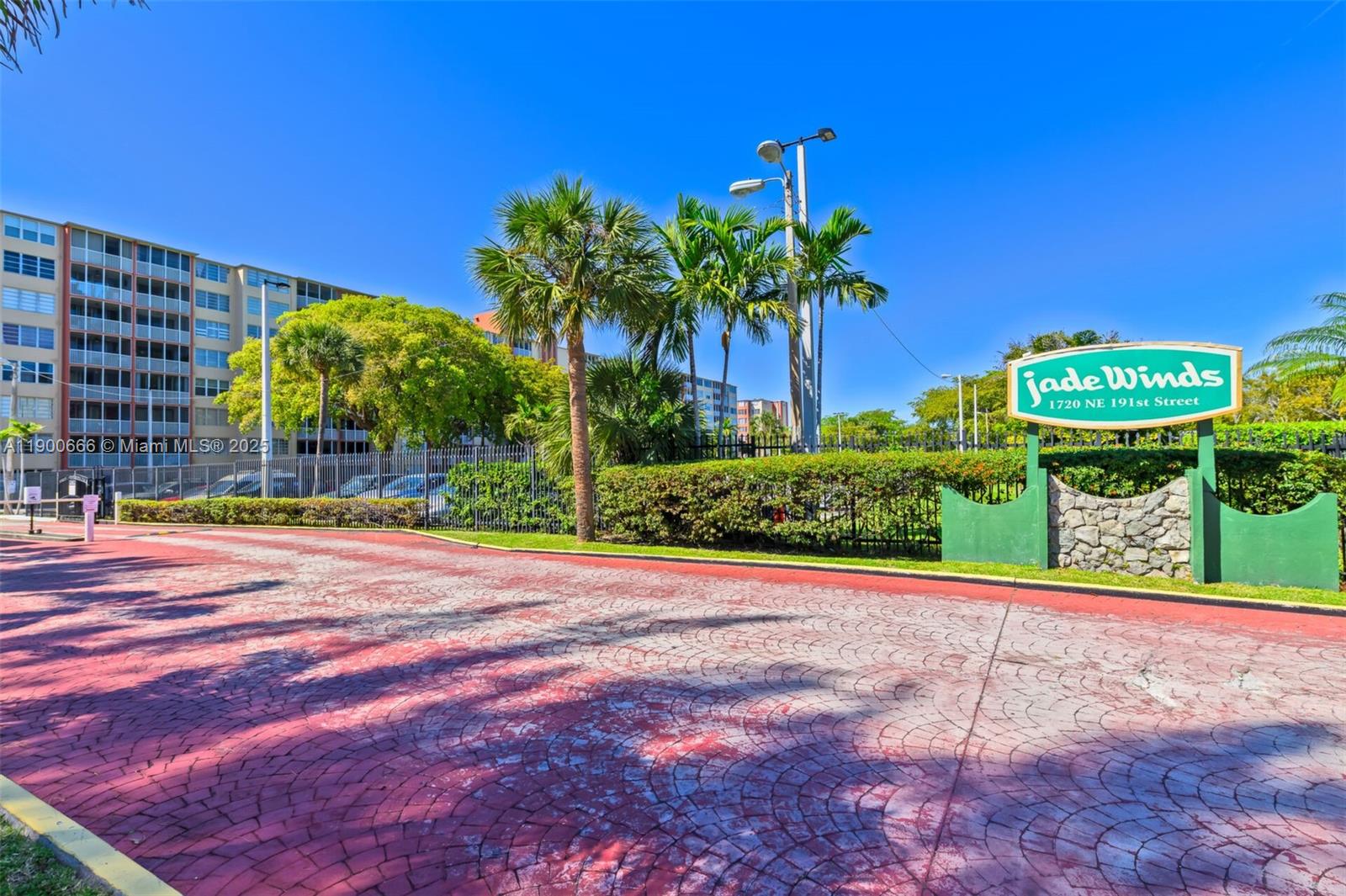 JADE WINDS GROUP - - Residential Lease