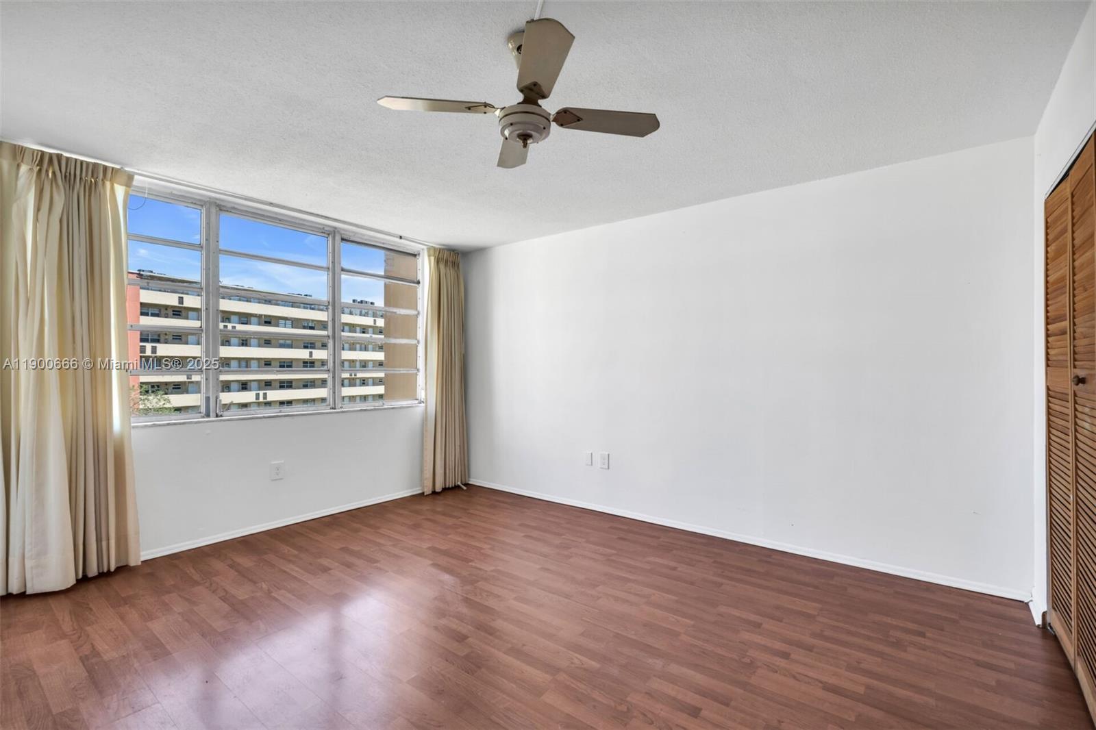 JADE WINDS GROUP - - Residential Lease