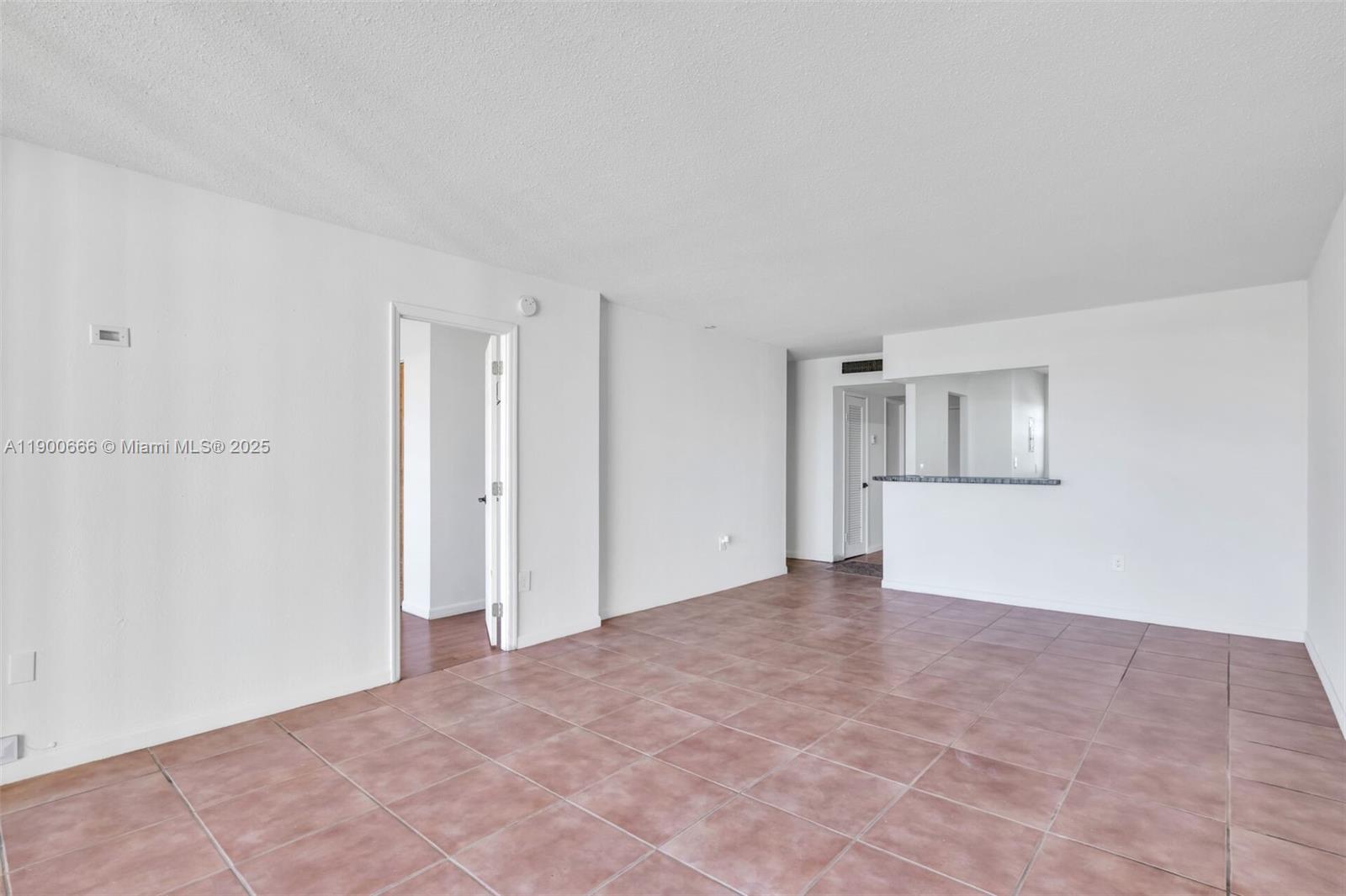 JADE WINDS GROUP - - Residential Lease