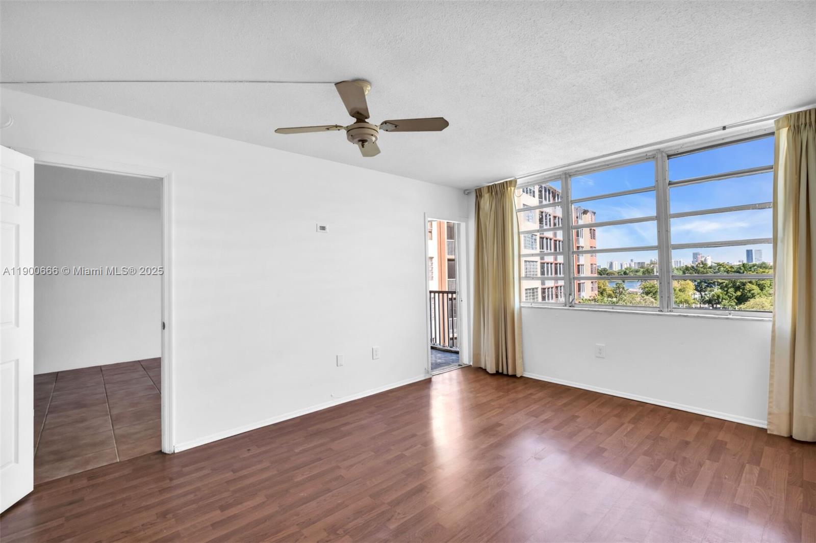 JADE WINDS GROUP - - Residential Lease