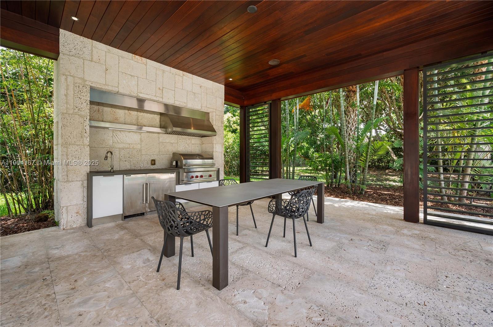 STRITTER ESTATES - Residential Lease