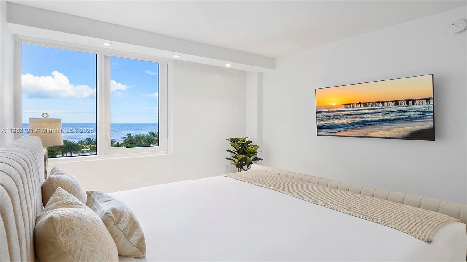 RONEY PALACE CONDO - Residential Lease