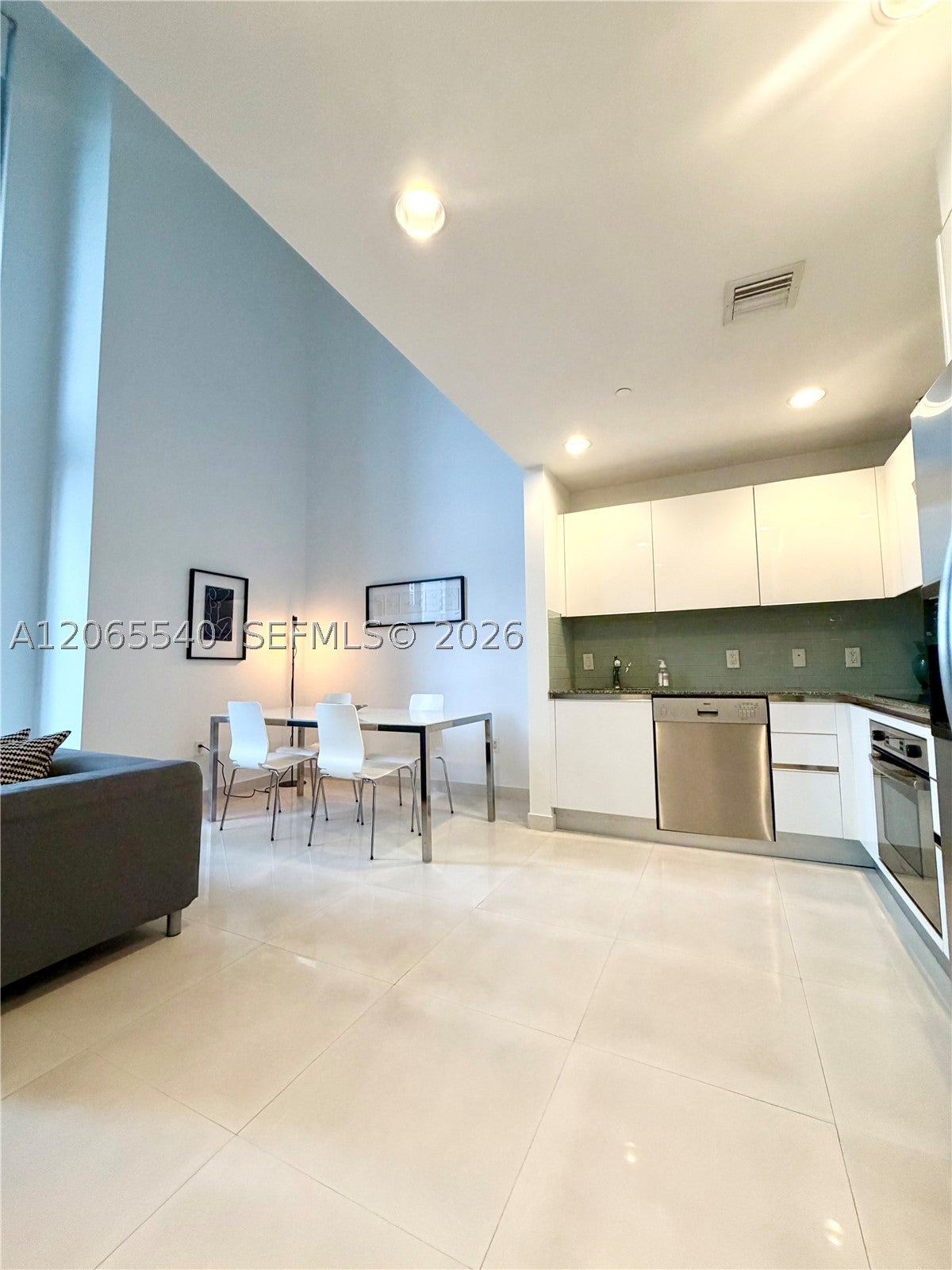 1050 W Brickell Ave 206