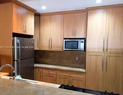 NOB HILL WEST CONDO - Residential