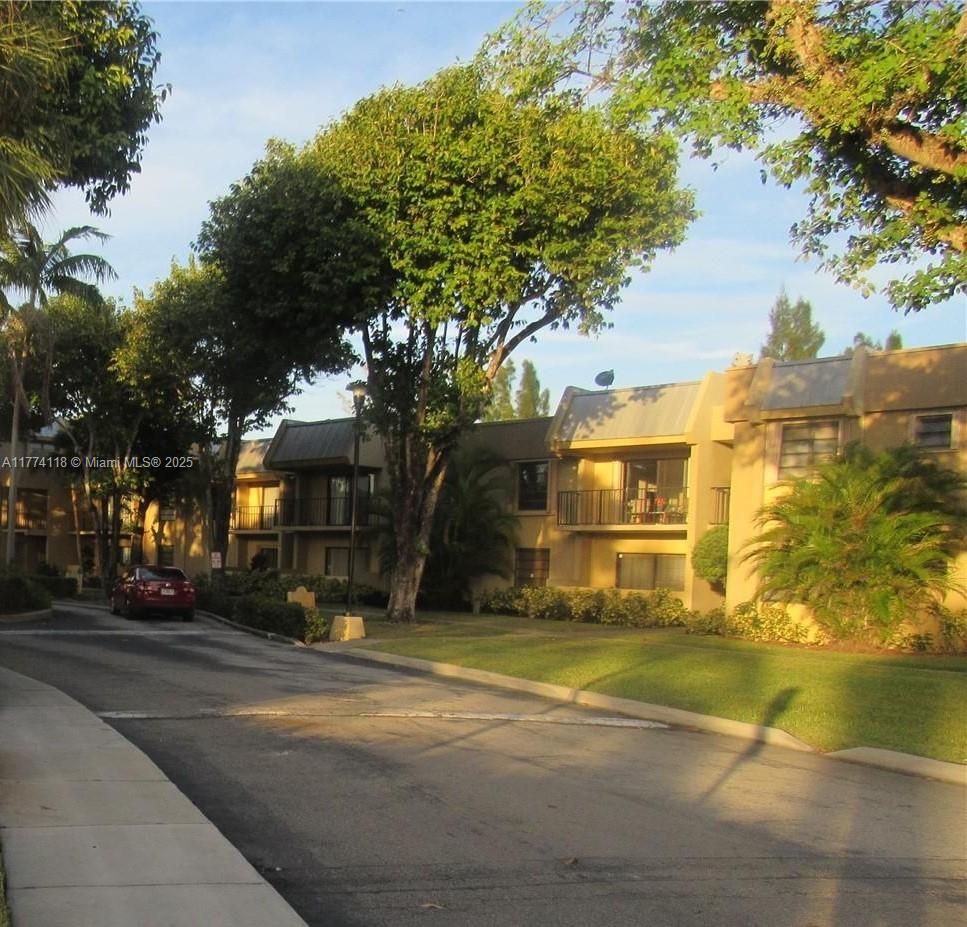 10431 N Kendall Drive D211