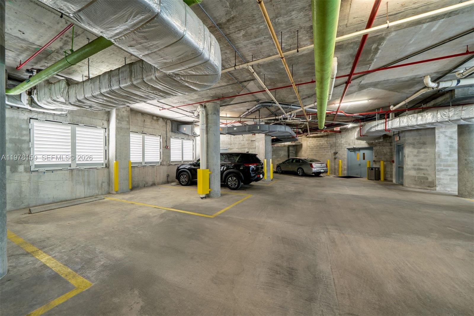 PLATINUM CONDO - Residential