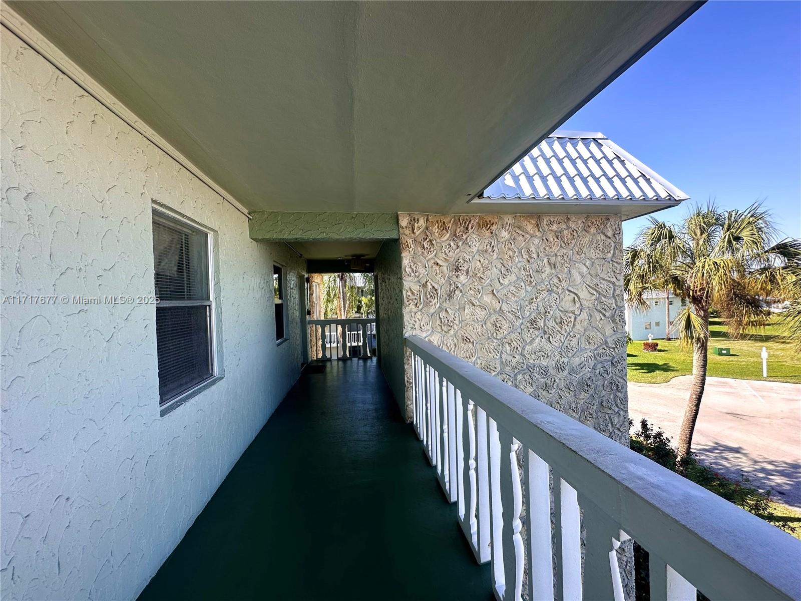 SANDALFOOT SOUTH TWO COND - Residential