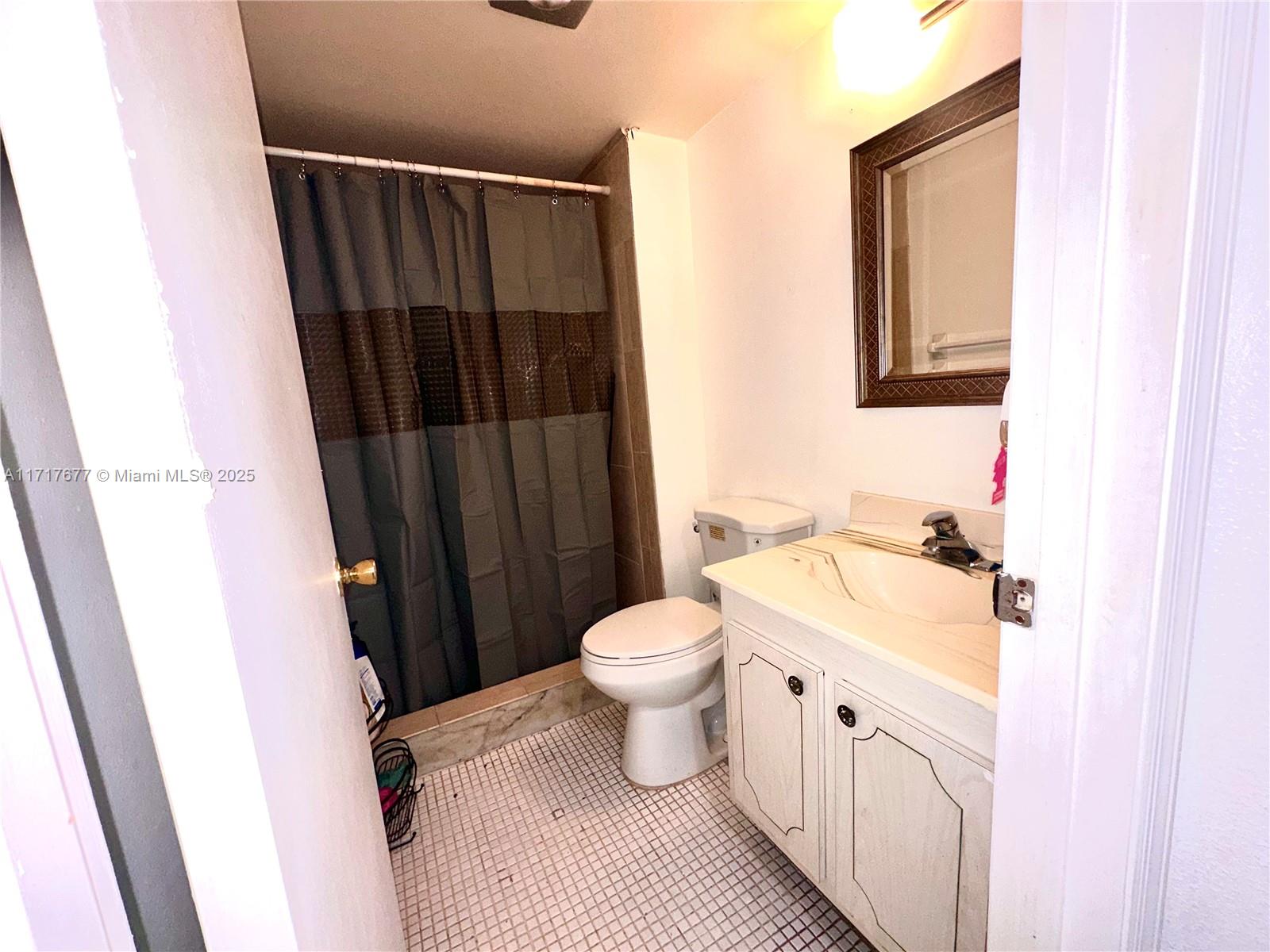 SANDALFOOT SOUTH TWO COND - Residential