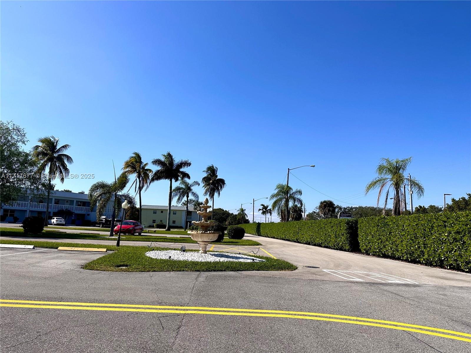 SANDALFOOT SOUTH TWO COND - Residential