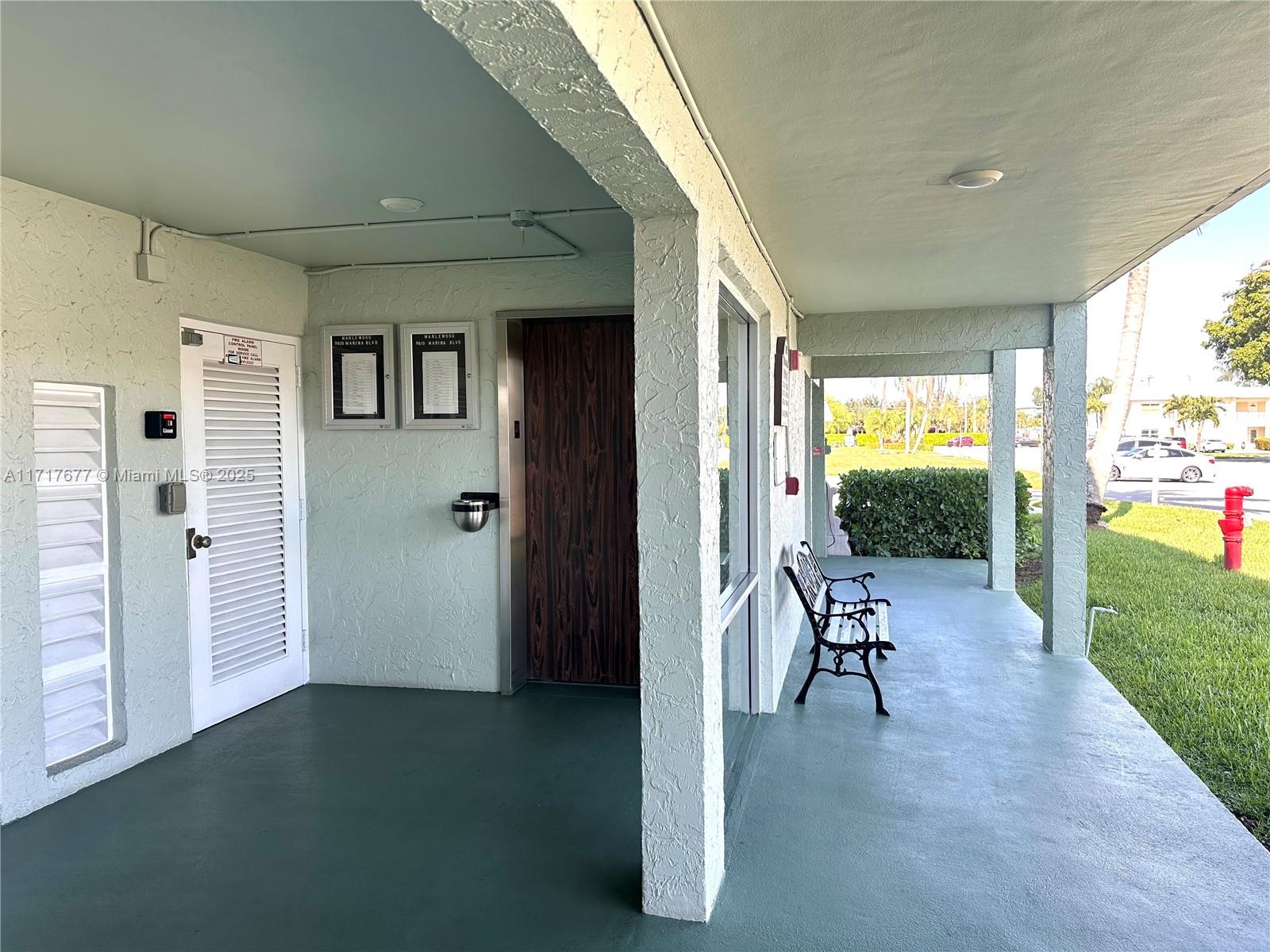 SANDALFOOT SOUTH TWO COND - Residential