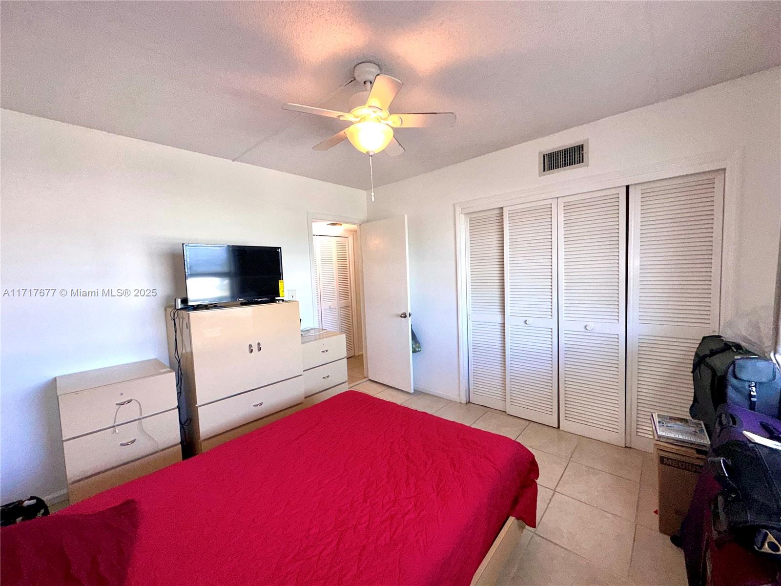 SANDALFOOT SOUTH TWO COND - Residential