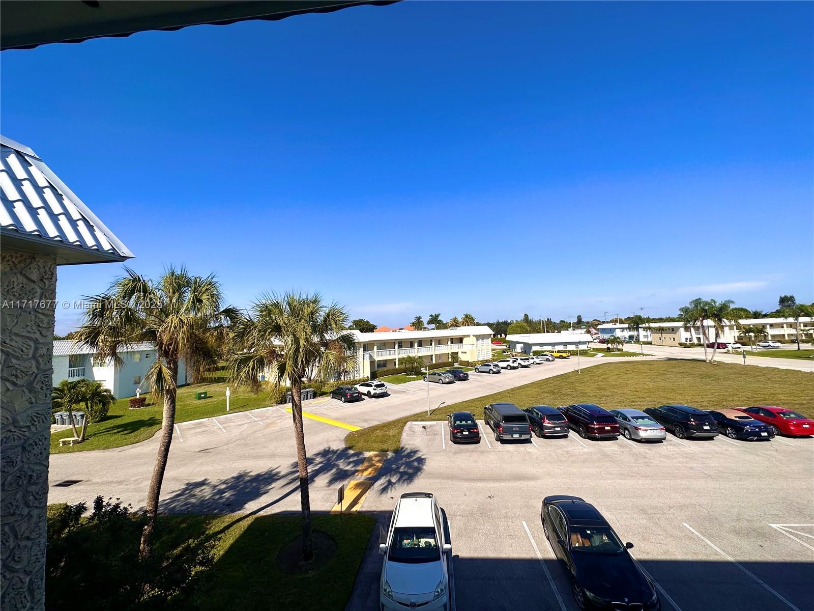 SANDALFOOT SOUTH TWO COND - Residential