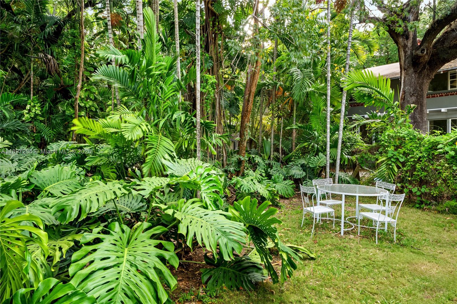 SPRING GARDEN - Residential