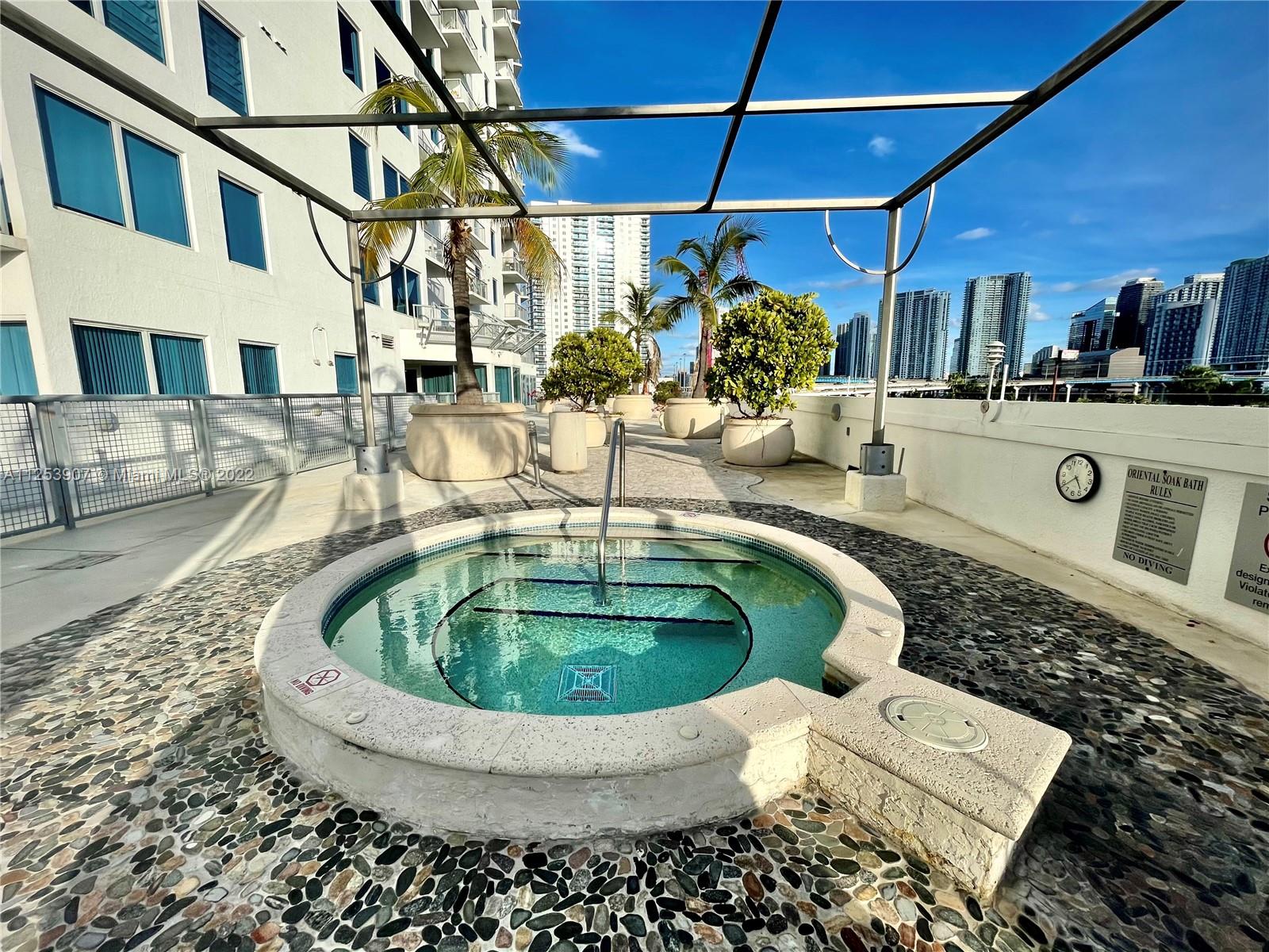 NEO CONDO - Residential Lease