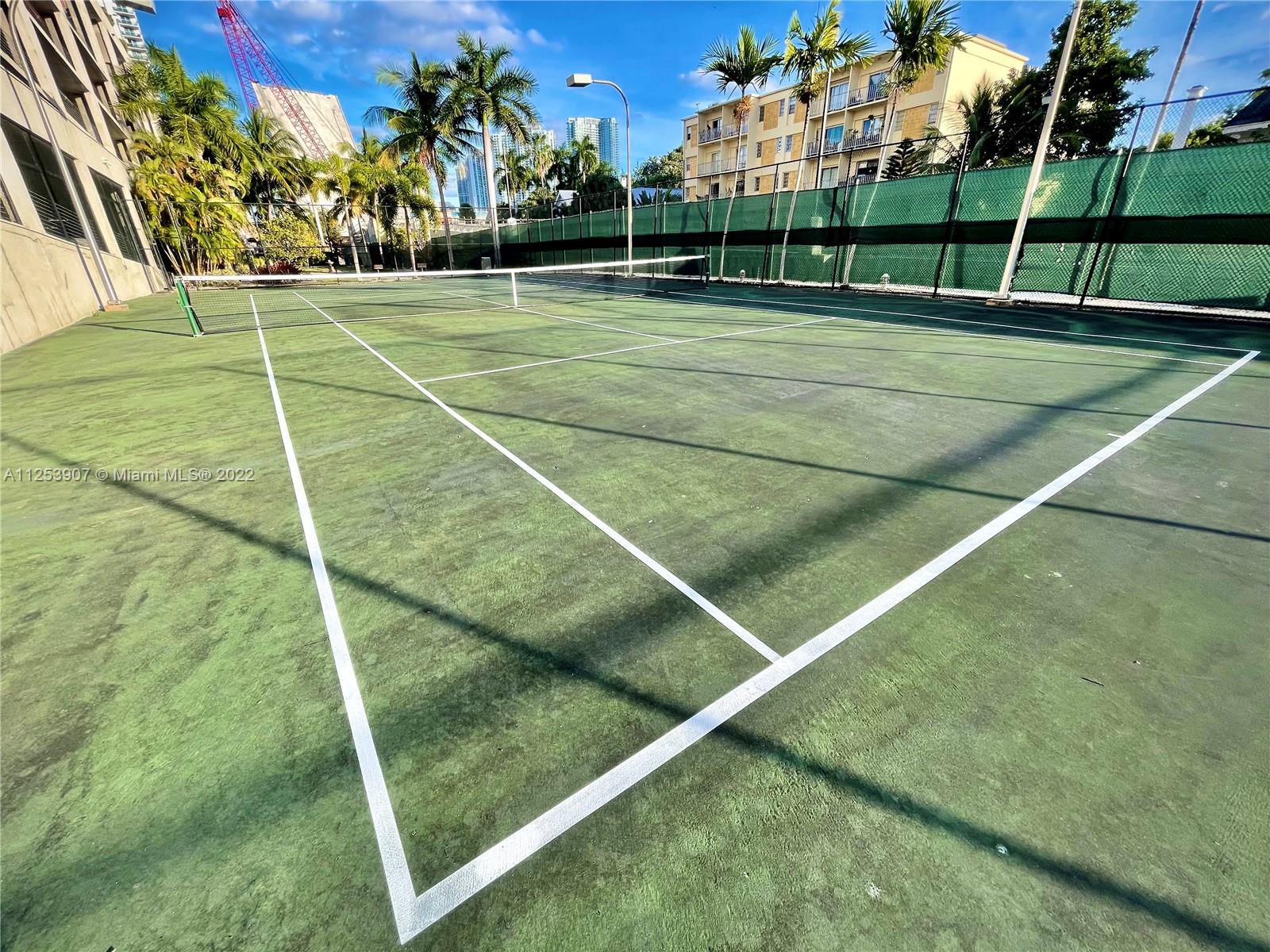 NEO CONDO - Residential Lease