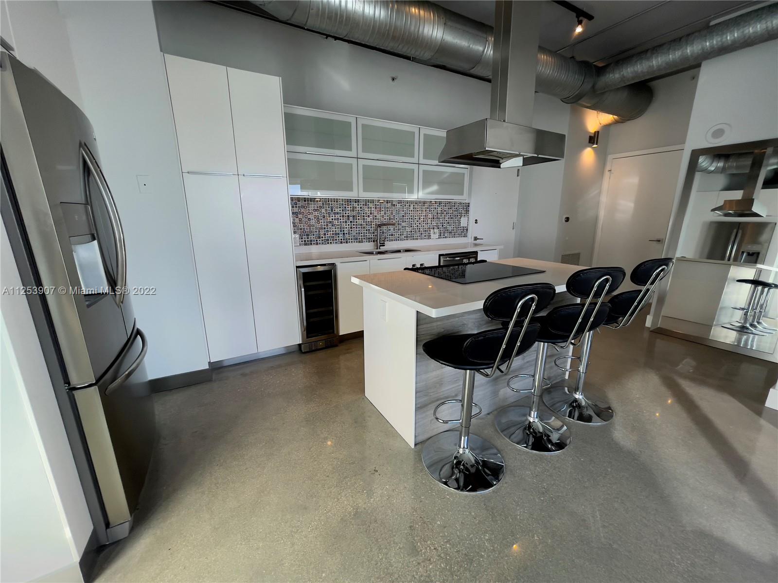 NEO CONDO - Residential Lease