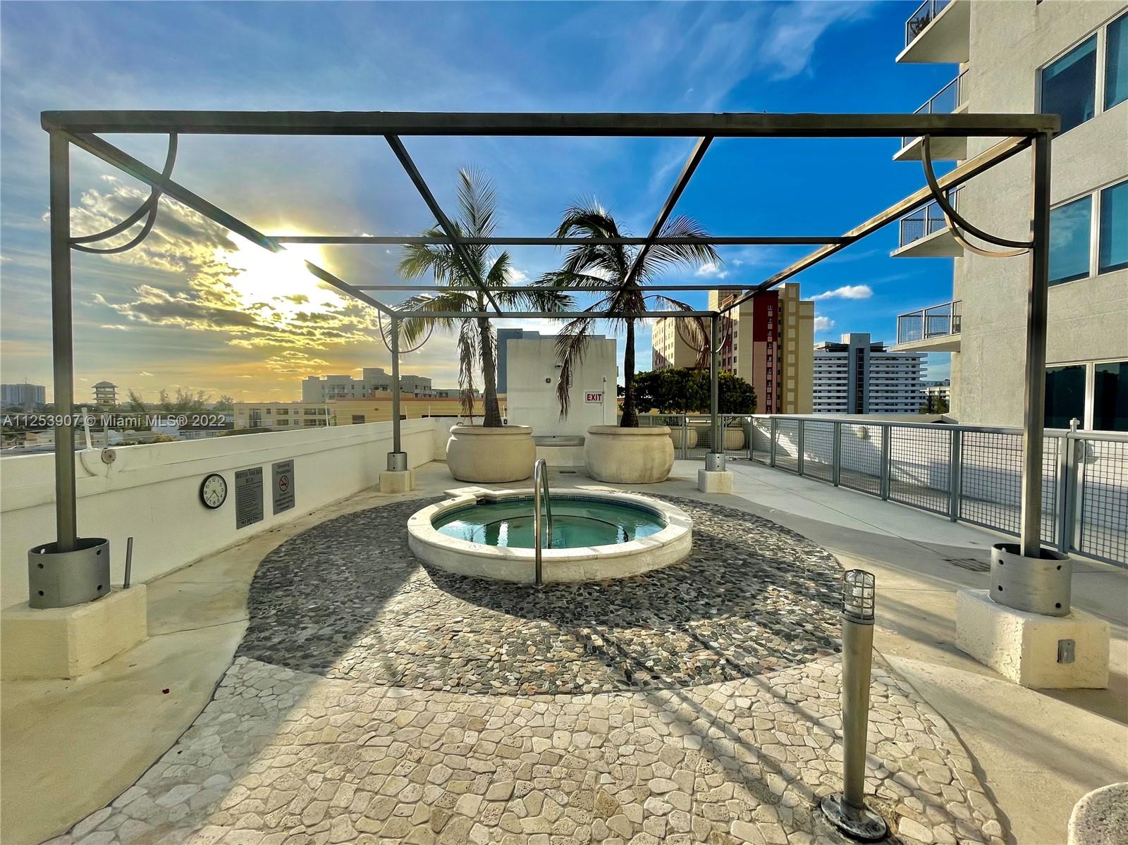 NEO CONDO - Residential Lease