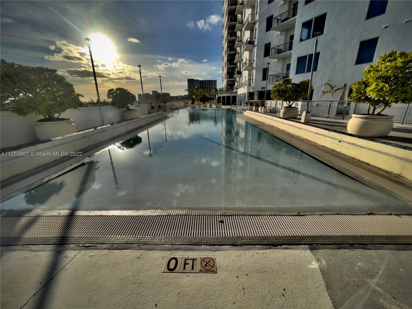 NEO CONDO - Residential Lease