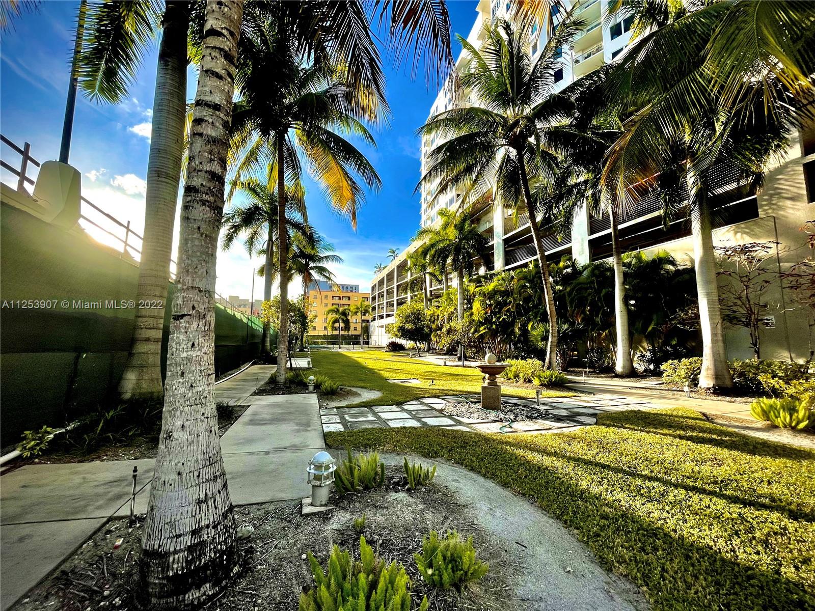 NEO CONDO - Residential Lease