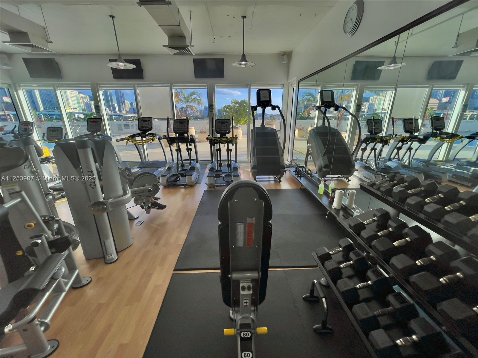 NEO CONDO - Residential Lease