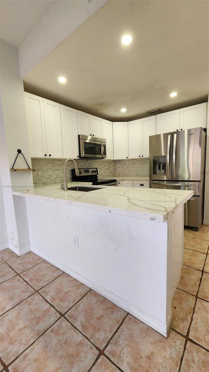 VILLA VIZCAYA CONDO - Residential