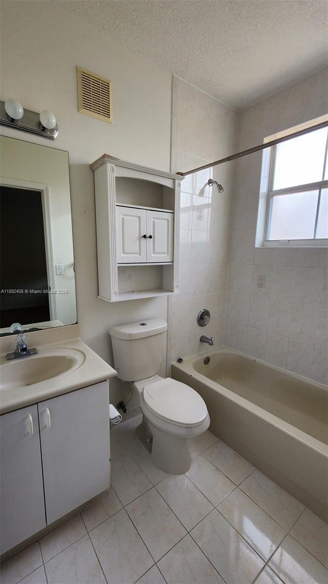 VILLA VIZCAYA CONDO - Residential