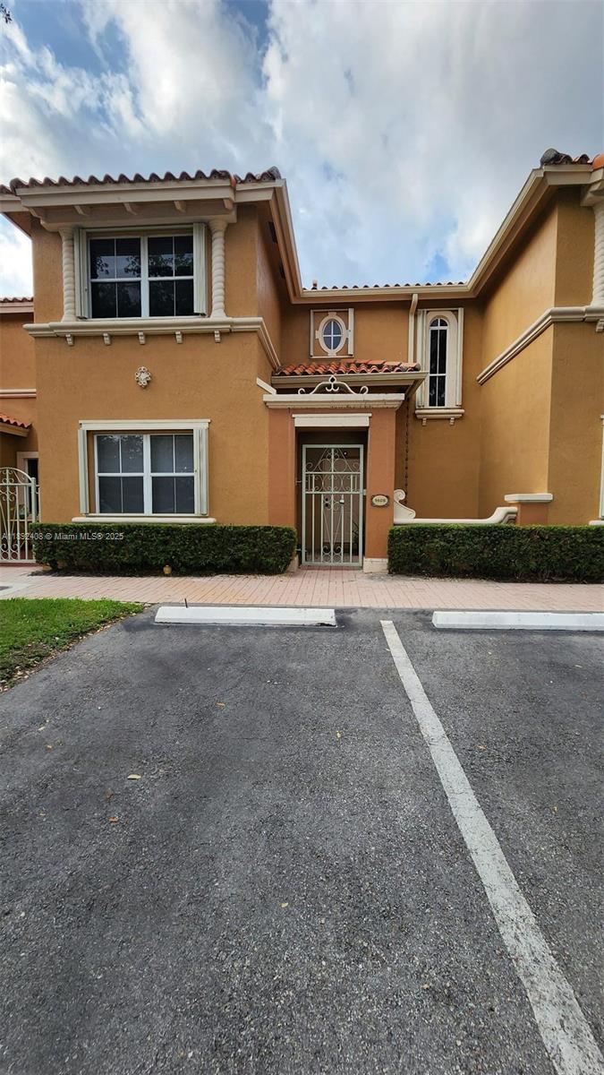 VILLA VIZCAYA CONDO - Residential
