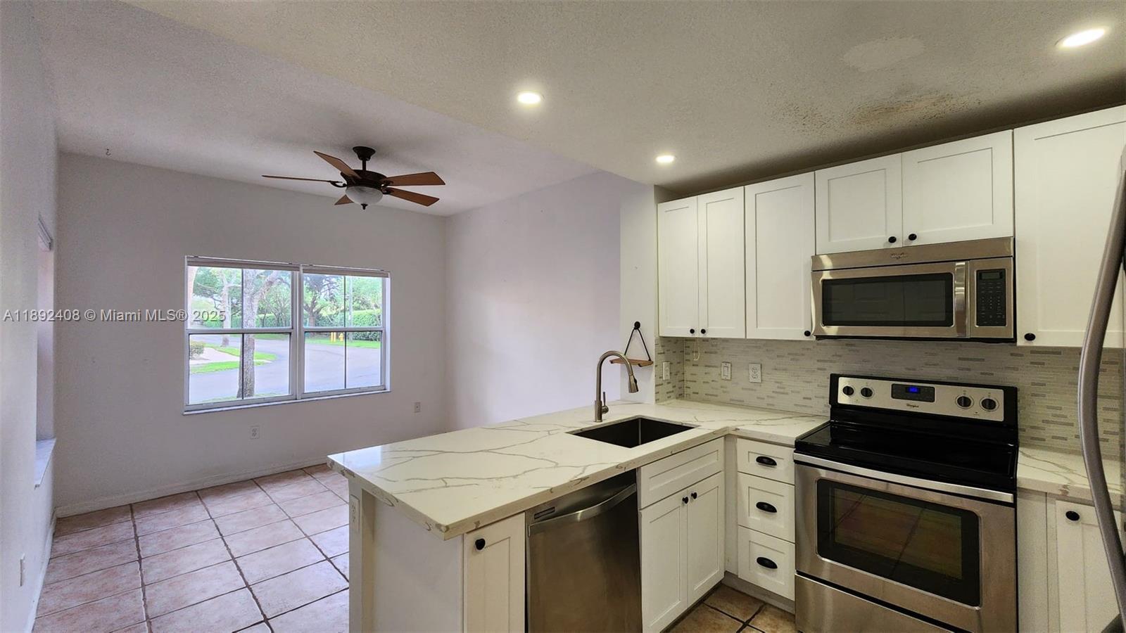 VILLA VIZCAYA CONDO - Residential