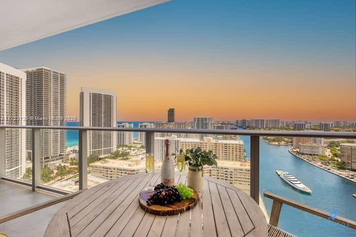 4010 SOUTH OCEAN CONDO - Residential