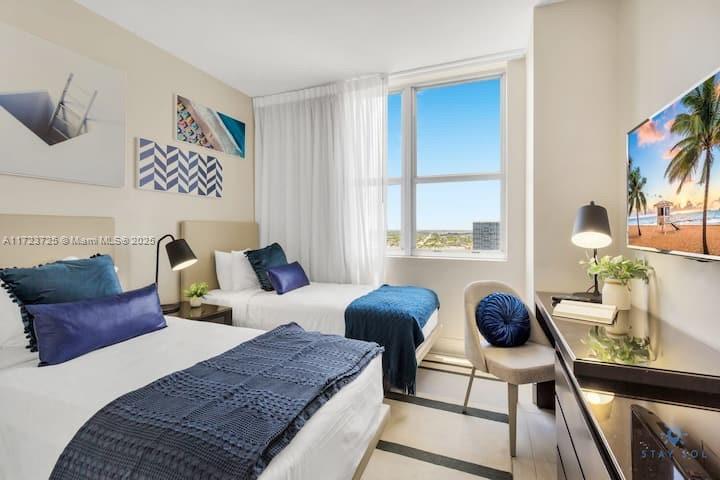 4010 SOUTH OCEAN CONDO - Residential