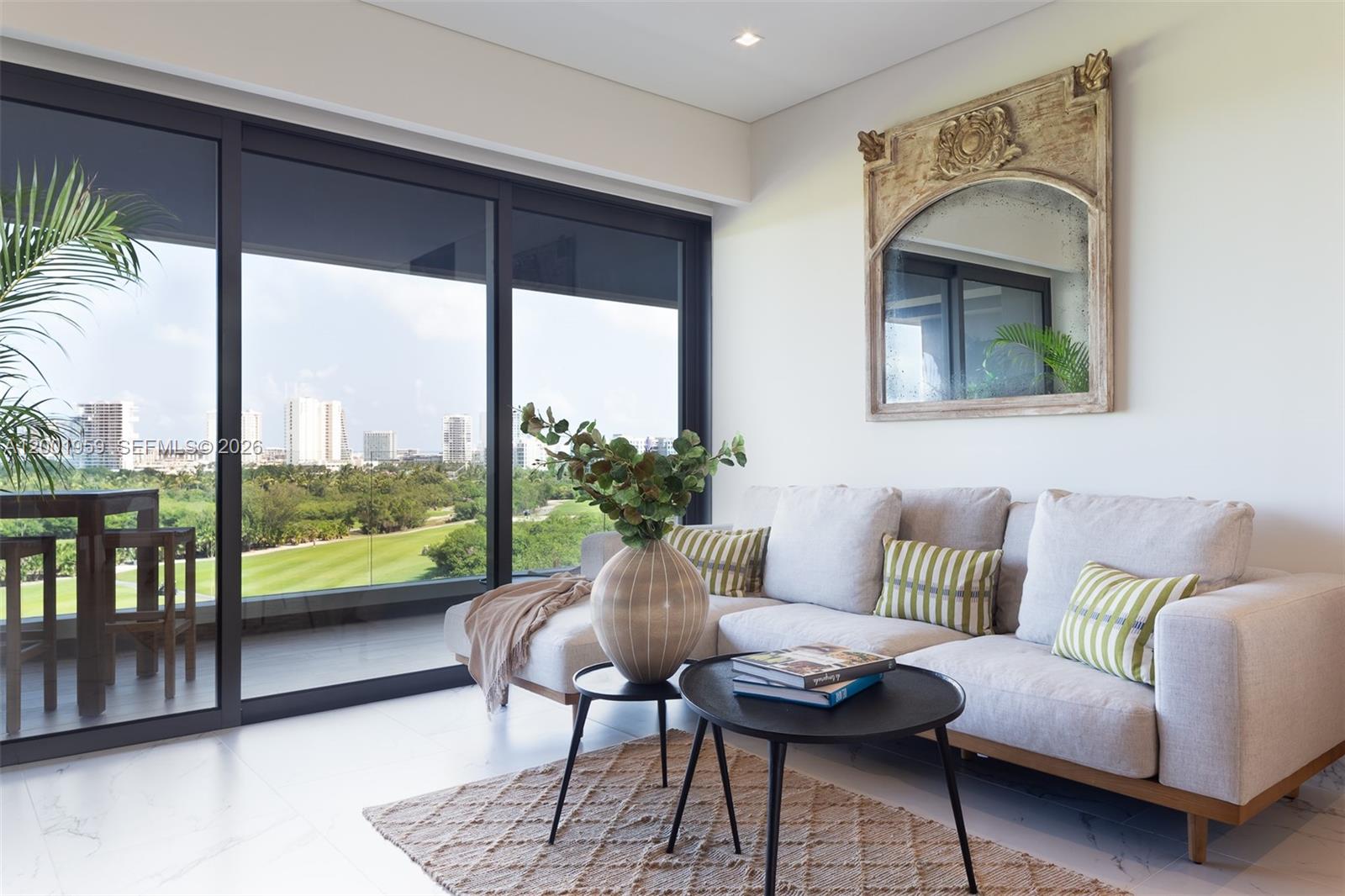 Mz 03 Lote 1-06 Av Bonampak 409