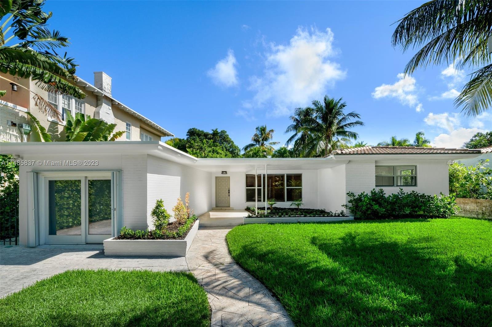 AMD PLAT OF SUNSET LAKE S - Residential