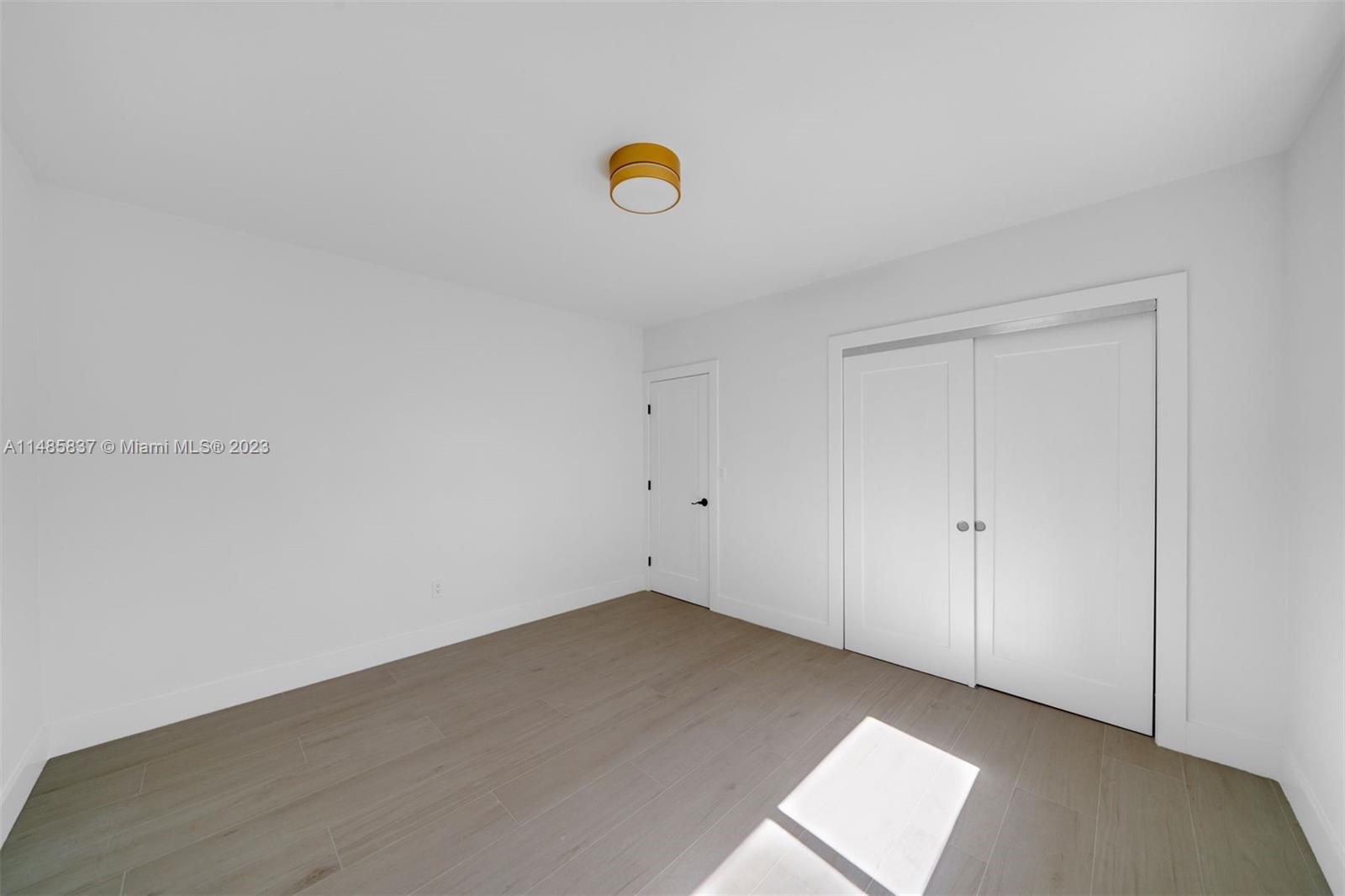 AMD PLAT OF SUNSET LAKE S - Residential