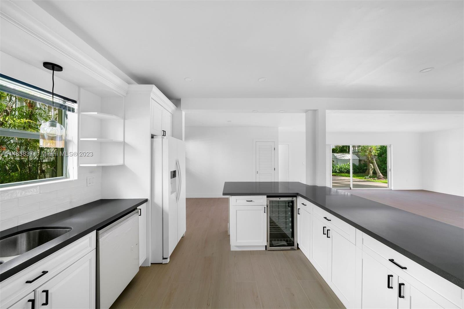 AMD PLAT OF SUNSET LAKE S - Residential