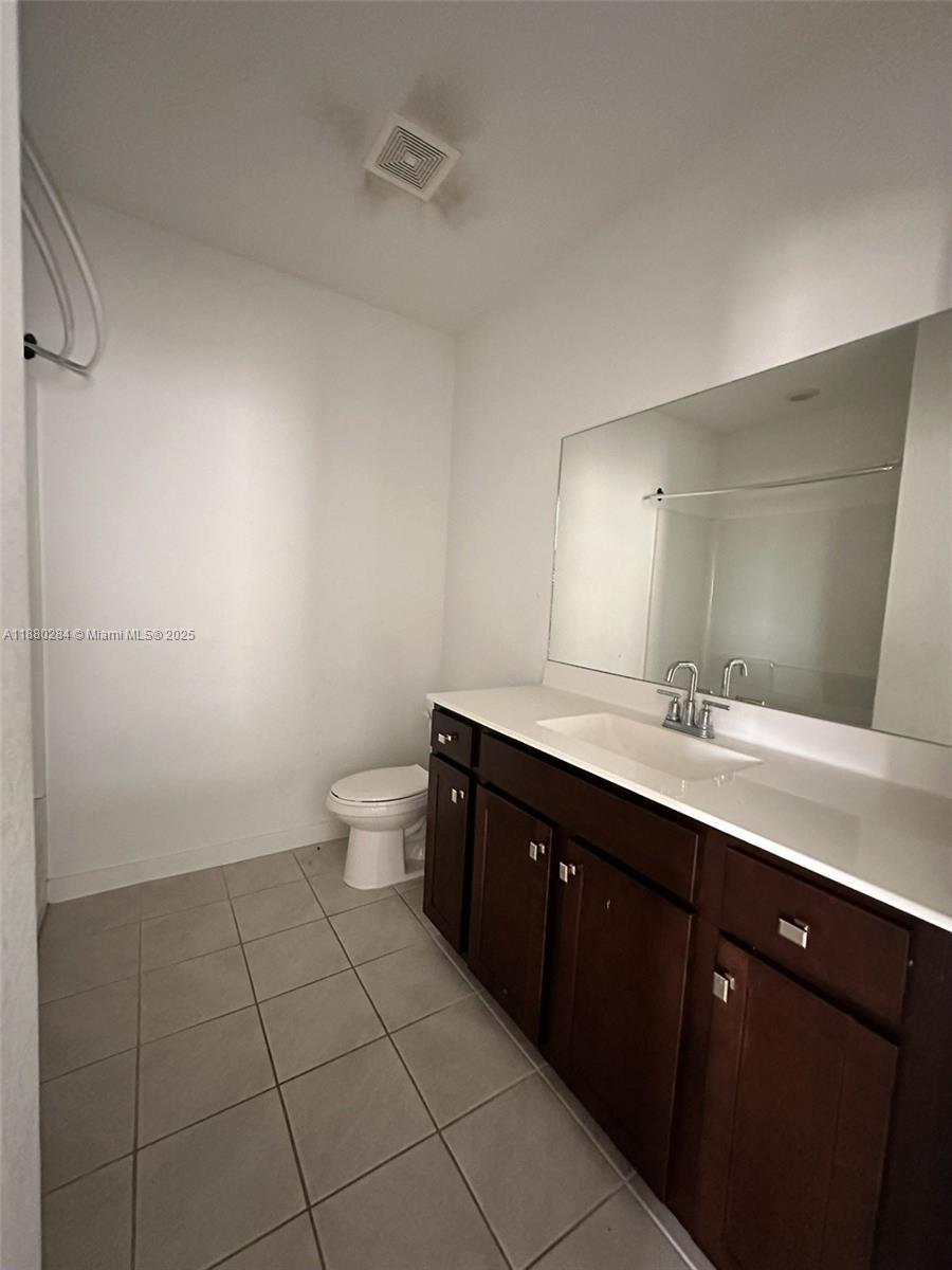 ROYAL HOMES WEST - Residential