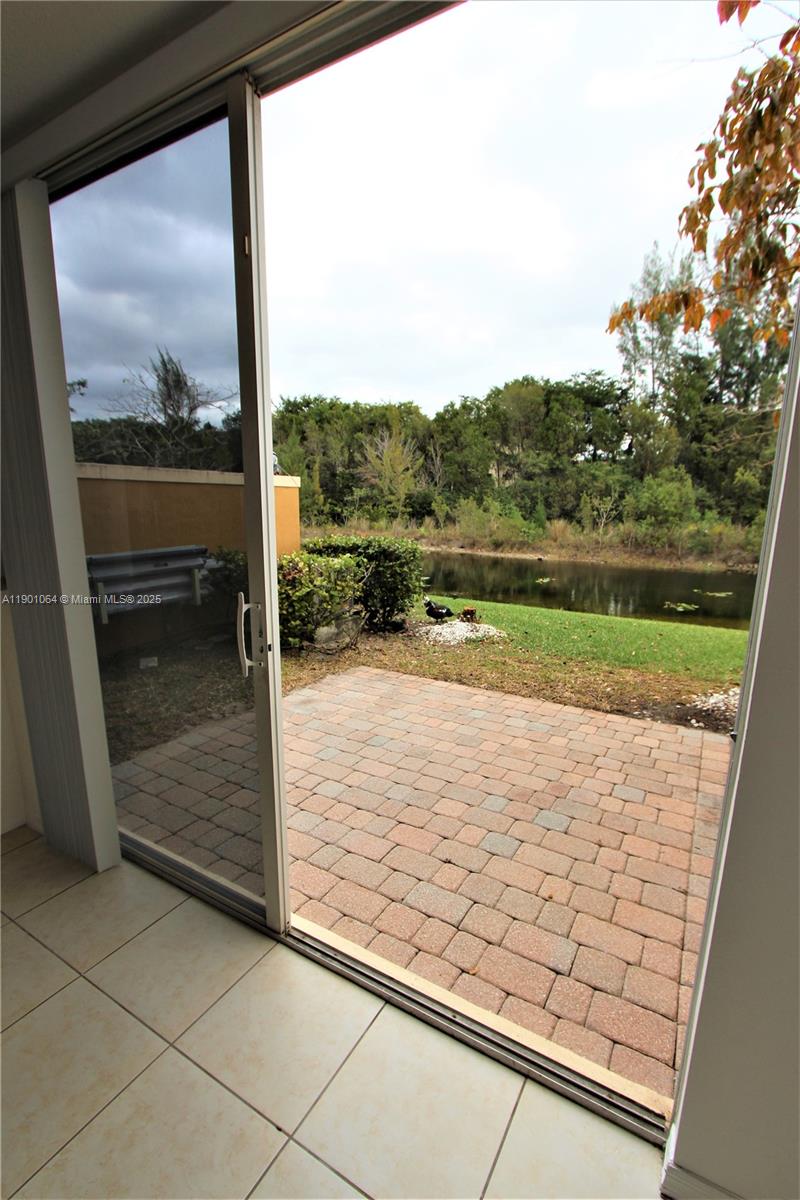 PEMBROKE CAY CONDO - Residential Lease