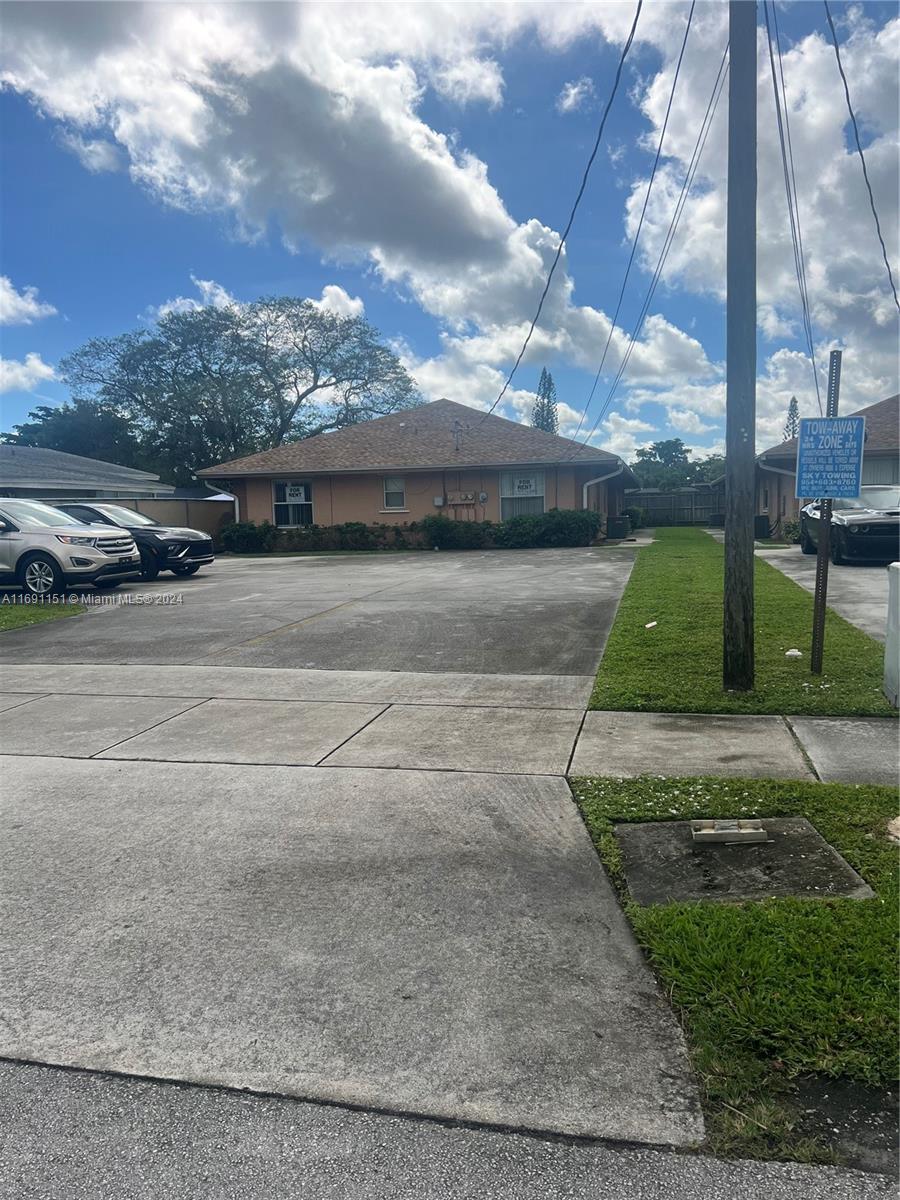 Rental Property at 2506 Nw 21st St 1, Fort Lauderdale, Broward County, Florida - Bedrooms: 3 
Bathrooms: 2  - $2,750 MO.