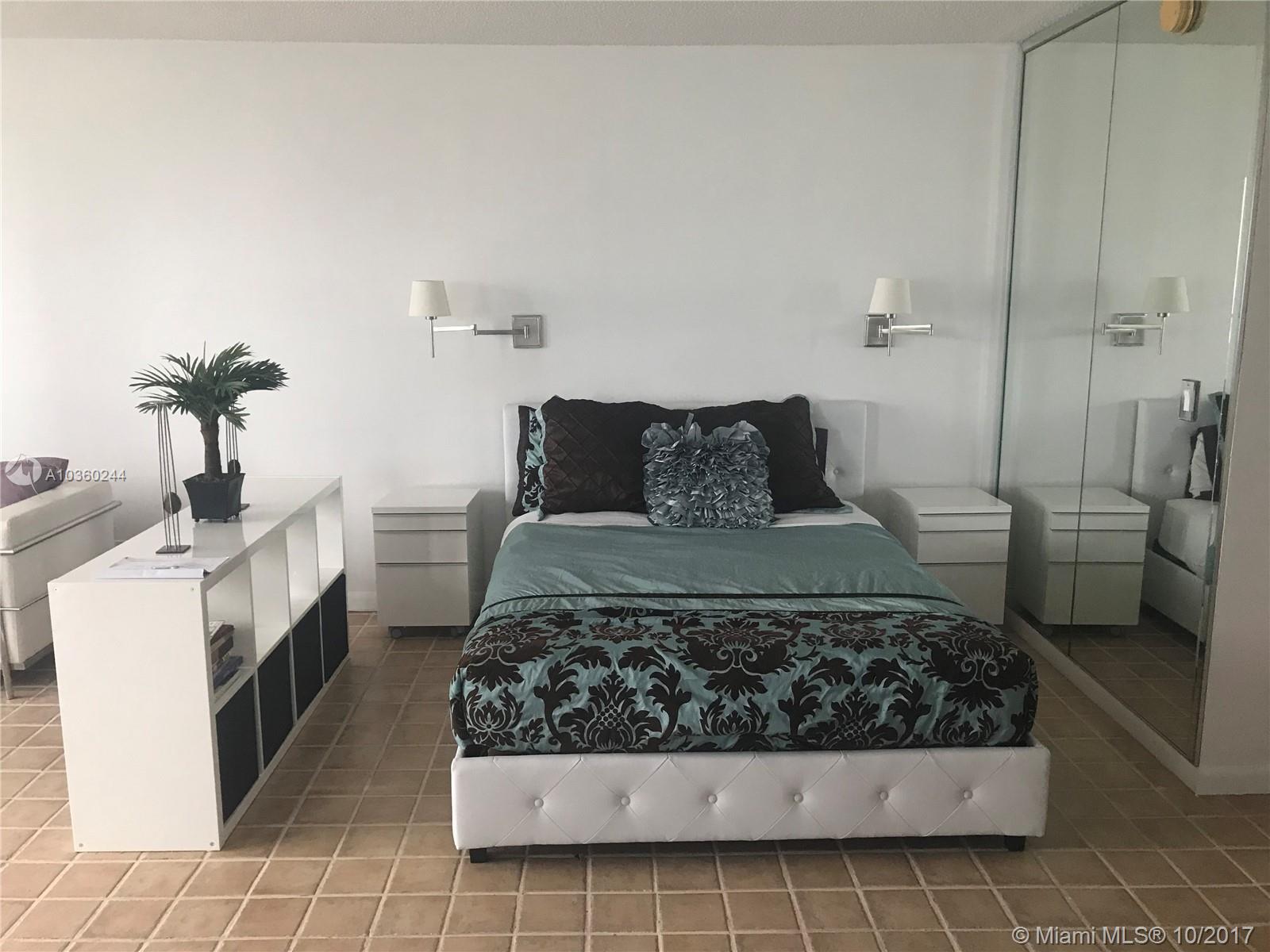 RONEY PALACE CONDO - Residential Lease