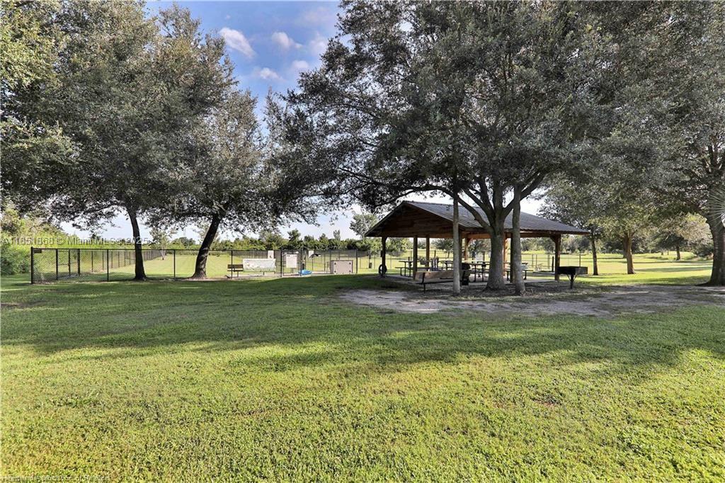 Spring Lake Village 5 - Land