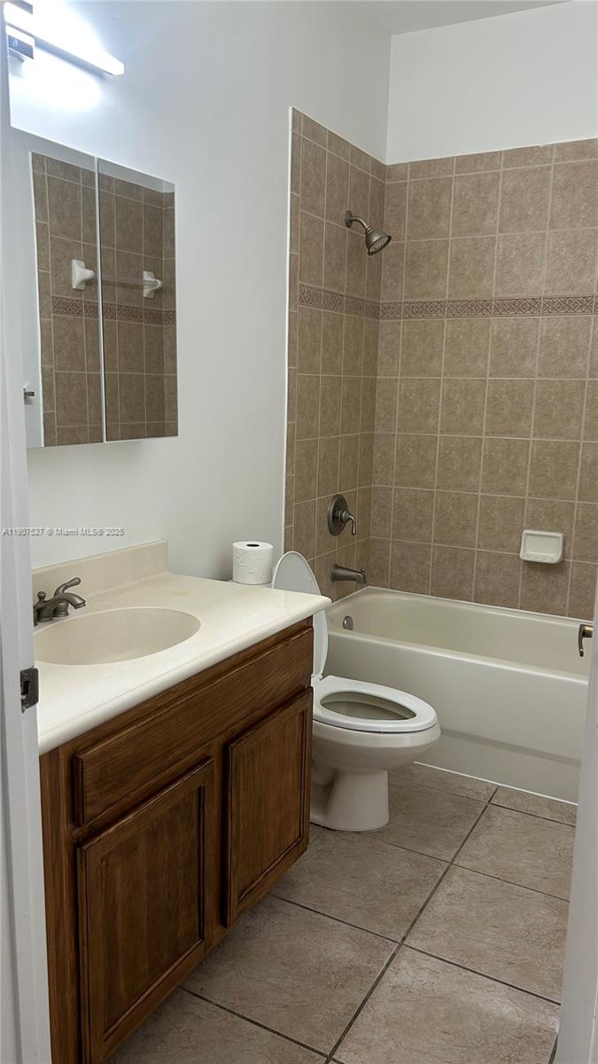 MAJORCA ISLES II CONDO - Residential Lease