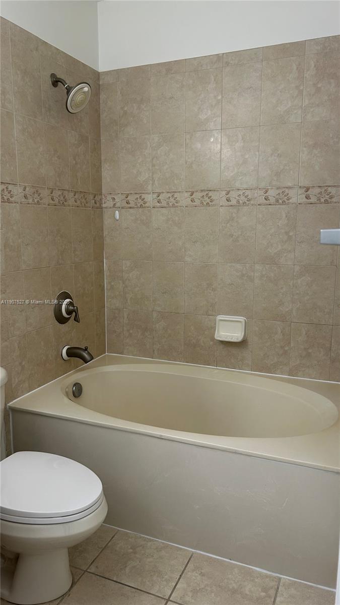 MAJORCA ISLES II CONDO - Residential Lease