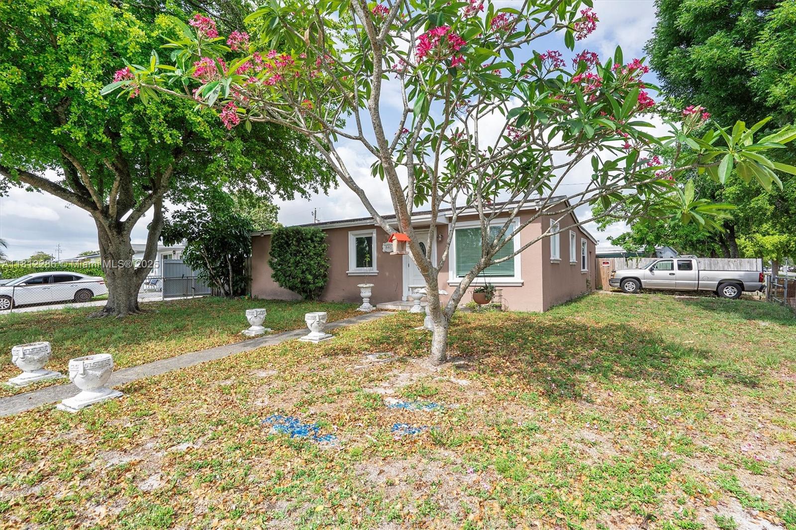 Property for Sale at 840 N 68th Ter, Hollywood, Broward County, Florida - Bedrooms: 3 
Bathrooms: 1  - $450,000