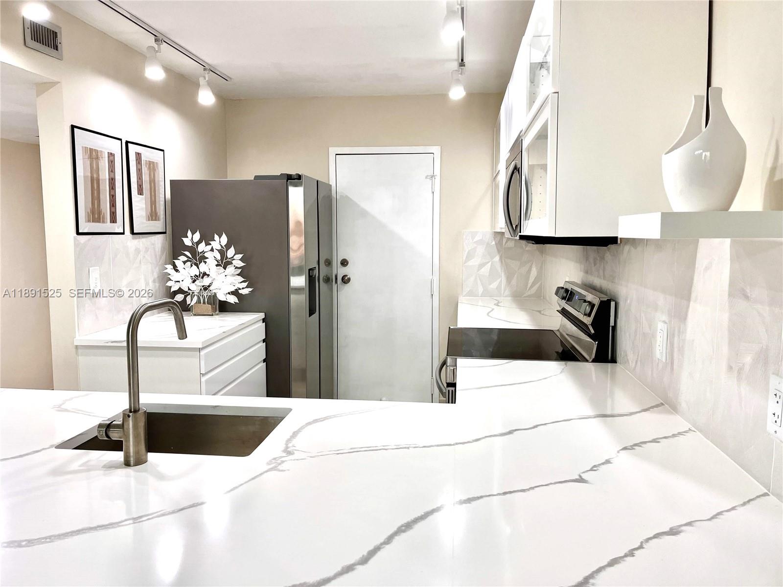 OCEAN HARBOR CONDO - Residential