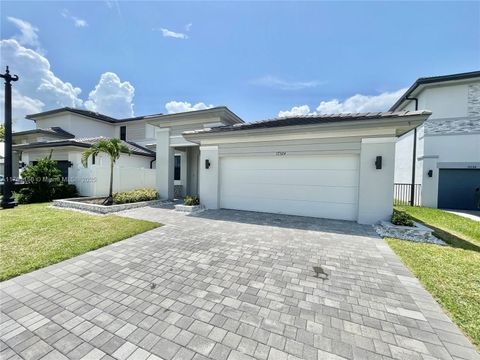 17324 SW 41st St Miramar FL 33029