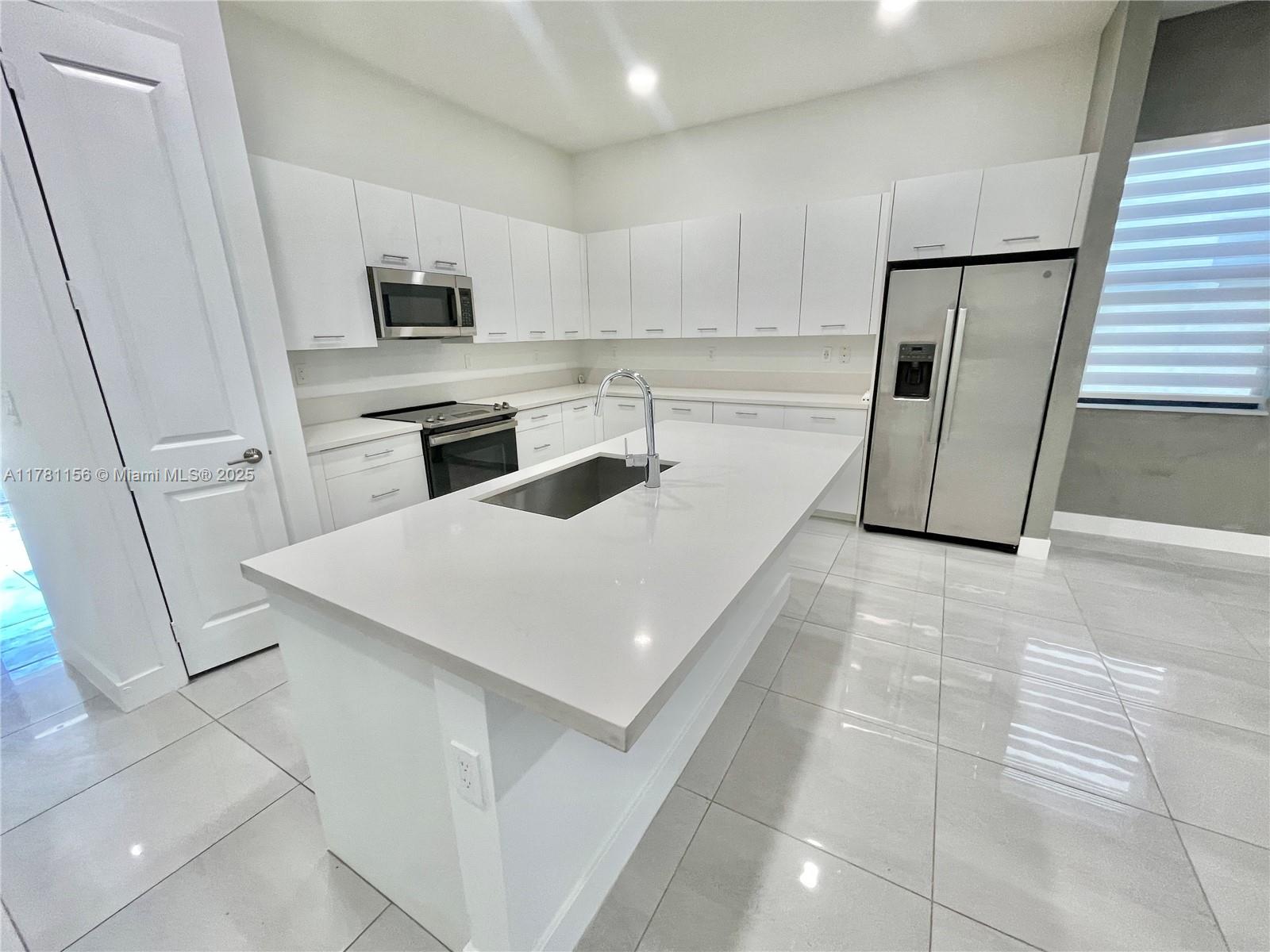 TUSCAN ISLES - Residential